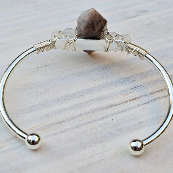 Sunstone Wire Wrap Cuff ✦ 14Kt Gold Over Copper ✦ Moonstone Accents Tailsman - Picture 7 of 12